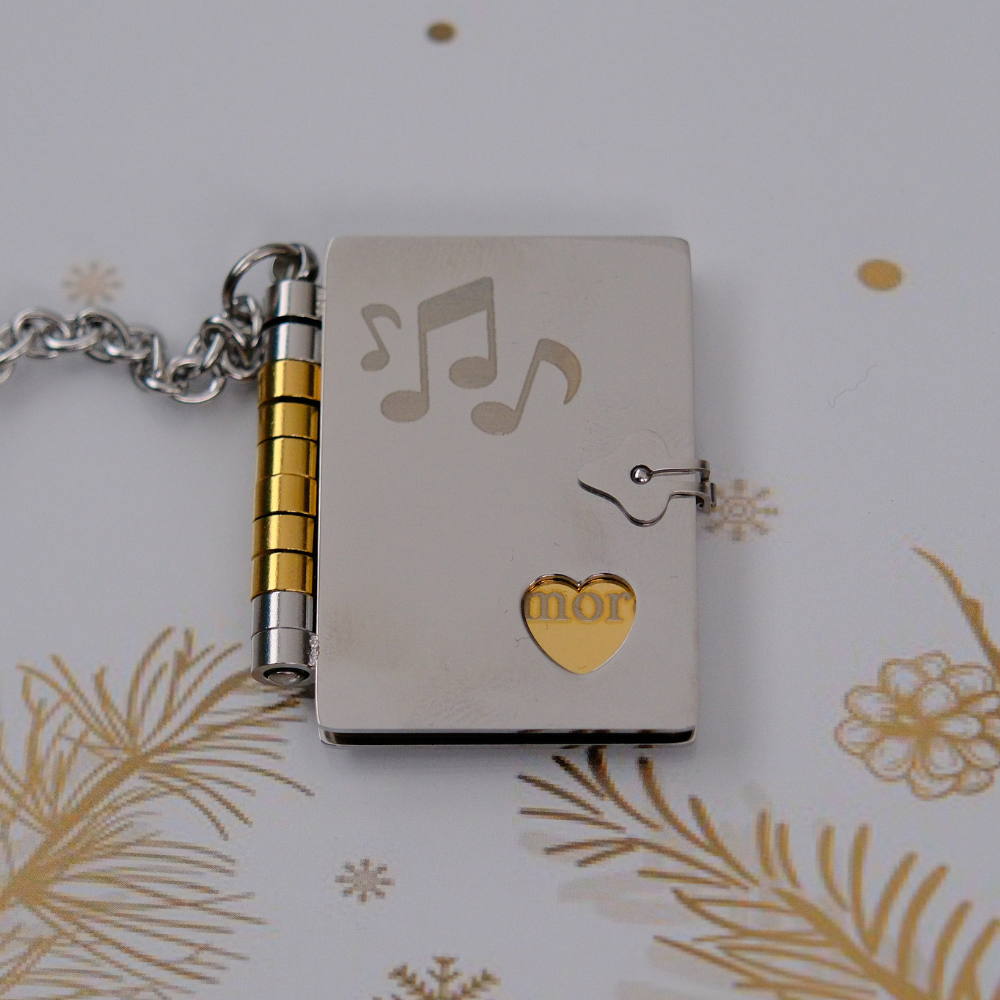 Portachiavi/Collana Book ~ Frase Canzone E... (E... vuoi da bere...)