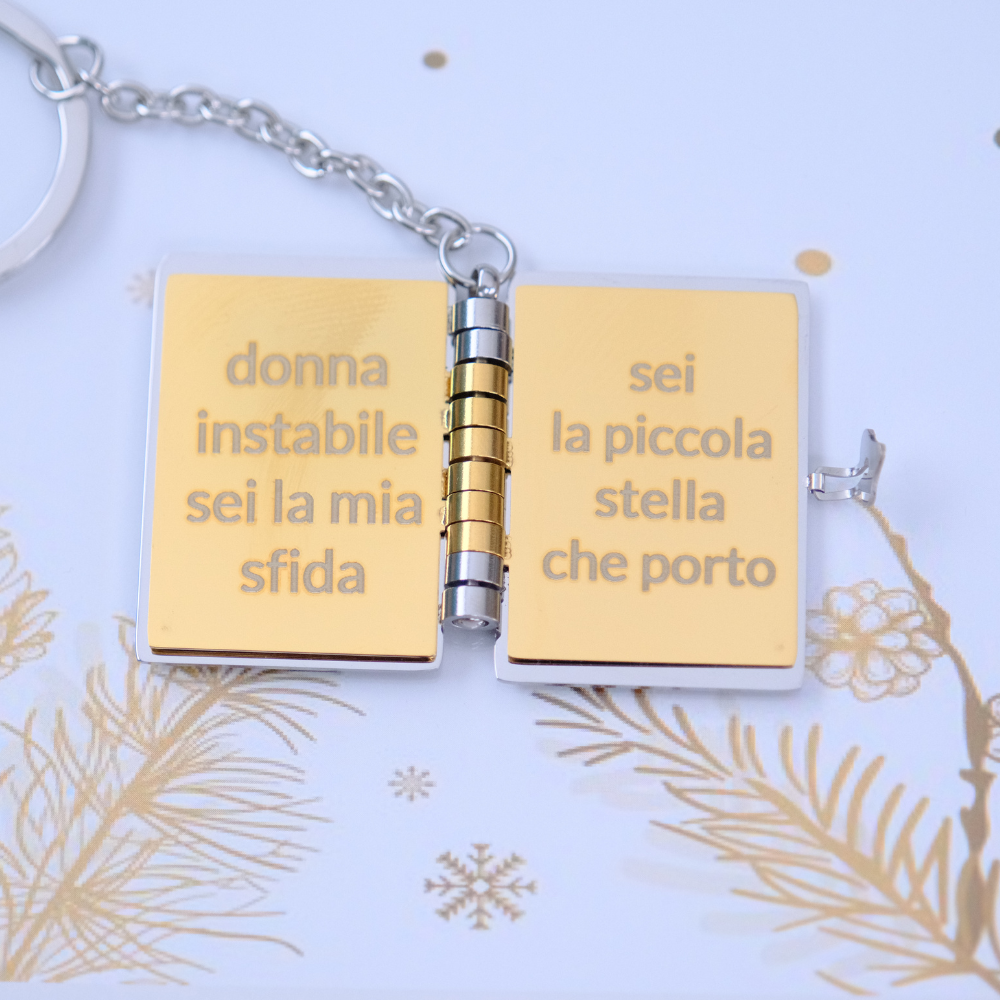 Portachiavi/Collana Book ~ Frase Canzone Piccola Stella (Sei la cosa più bella che indosso...)