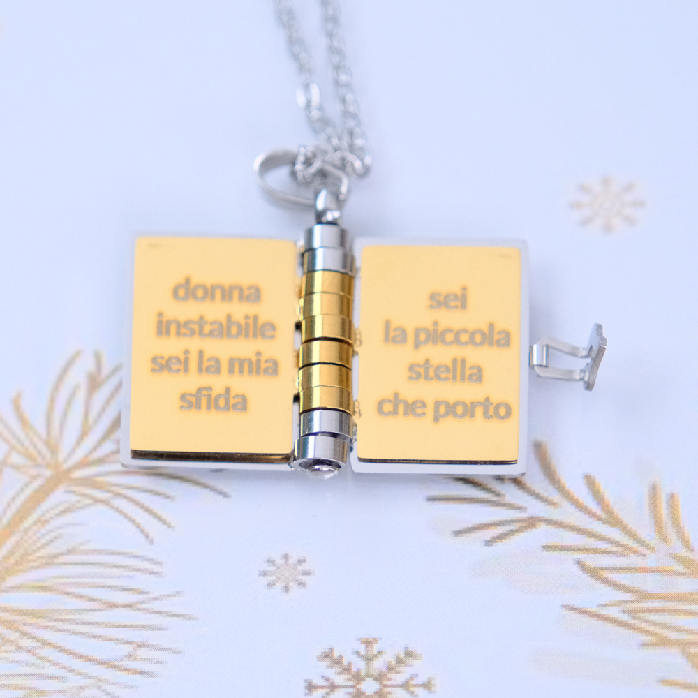 Portachiavi/Collana Book ~ Frase Canzone Piccola Stella (Sei la cosa più bella che indosso...)