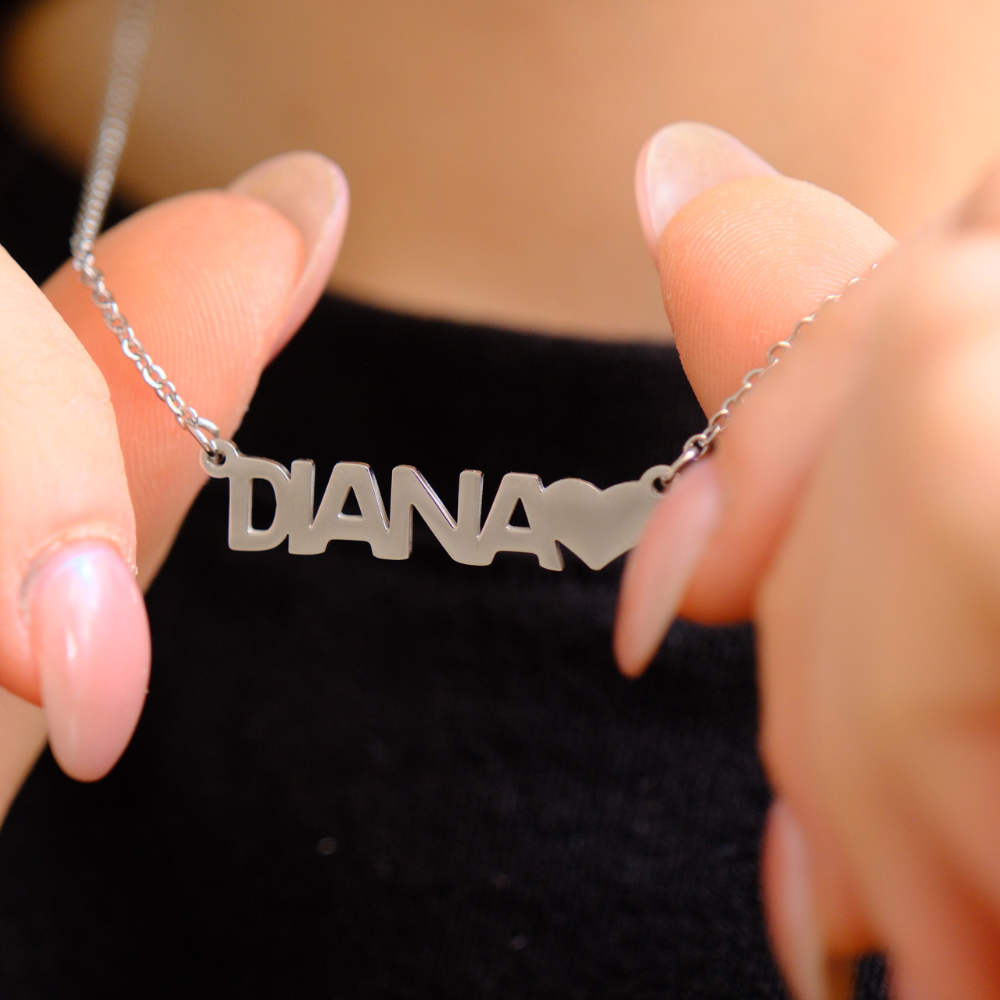 Collana Essenziale Nome Personalizzato