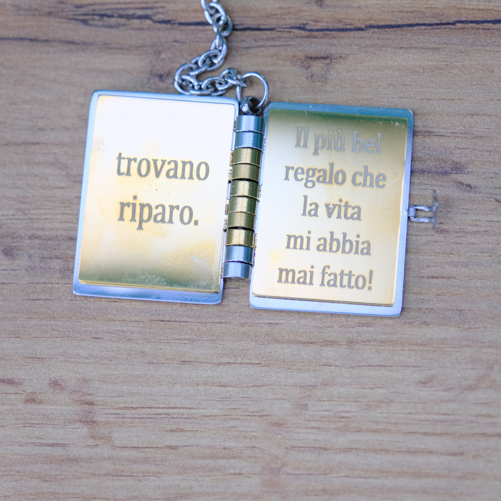 Portachiavi/Collana Book Amore