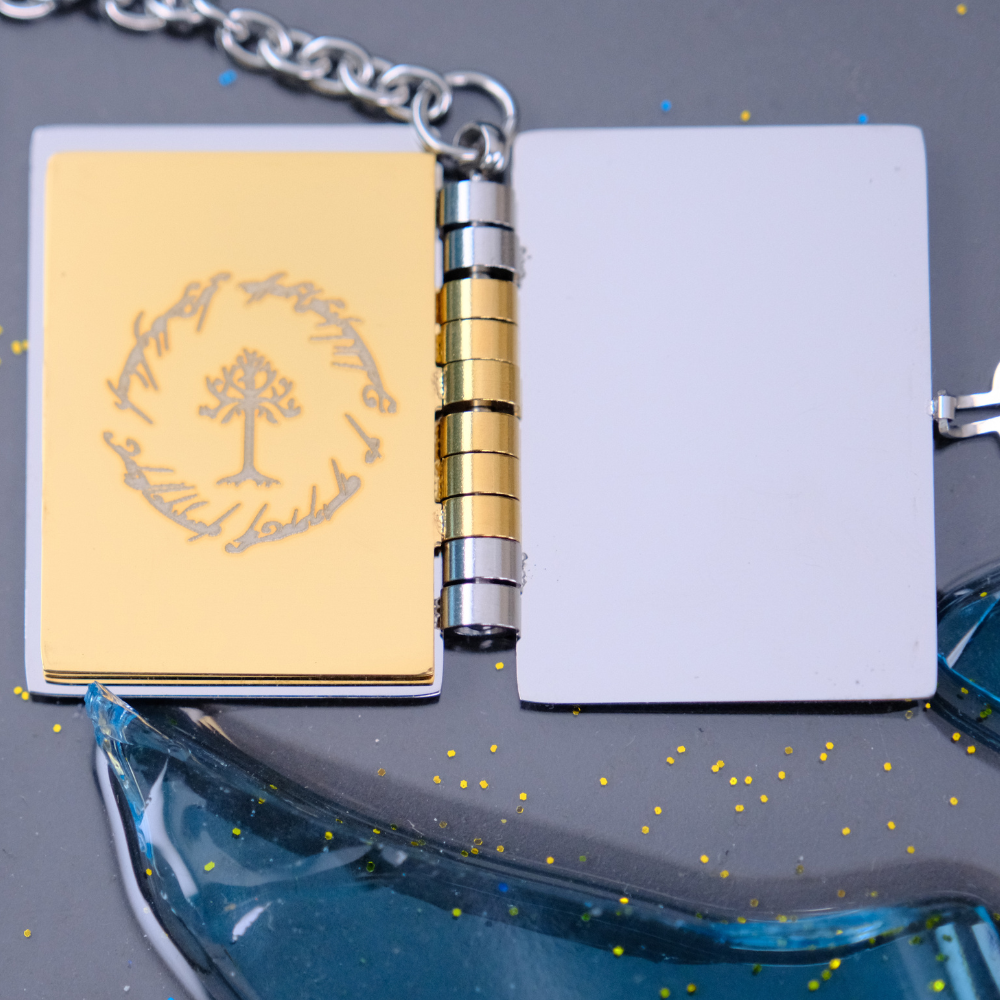 Portachiavi/Collana Book ~ Frase Il Signore Degli Anelli (Un Anello Per Domarli Tutti...)