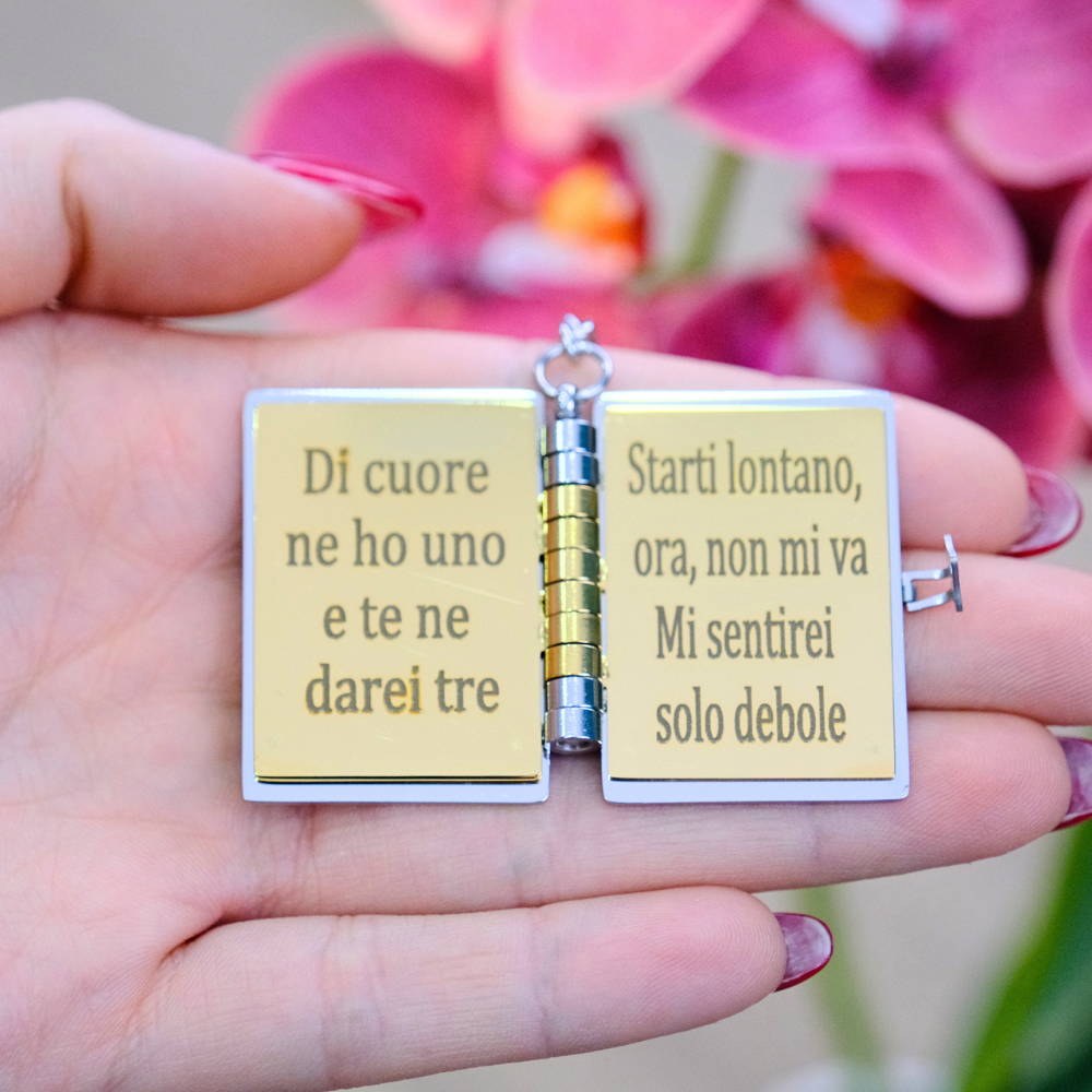 Portachiavi/Collana Book ~ Frase mamma Tu c'eri quando non c'era nessuno...