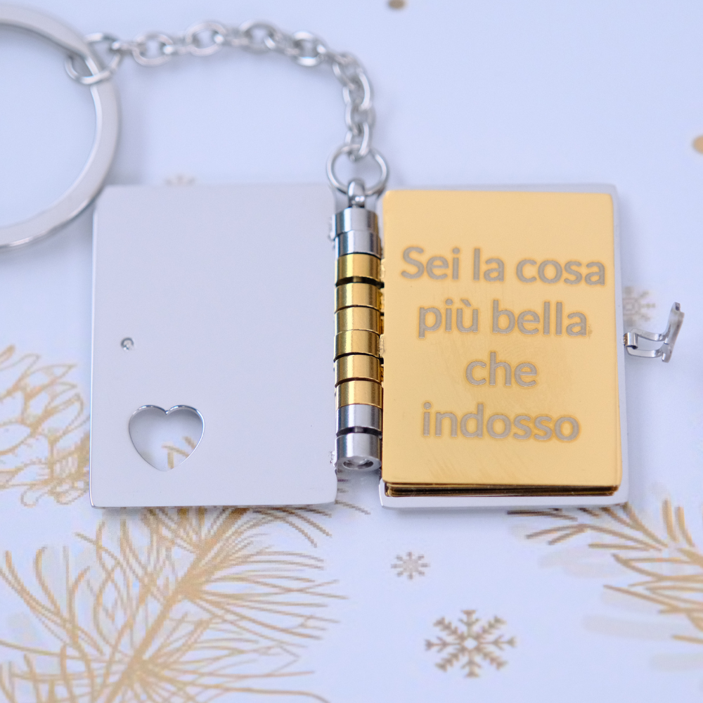 Portachiavi/Collana Book ~ Frase Canzone Piccola Stella (Sei la cosa più bella che indosso...)