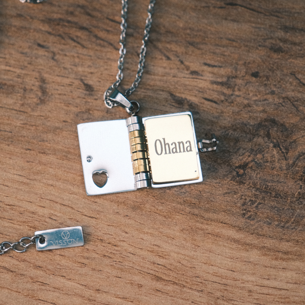 Portachiavi/Collana Book ~ Frase Lilo & Stitch (Ohana significa Famiglia...)