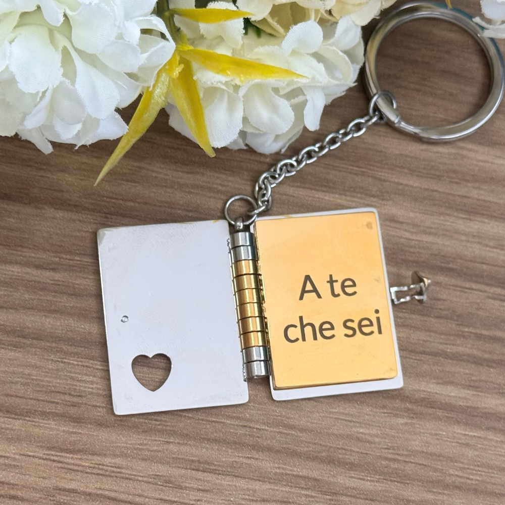 Portachiavi/Collana Book - A te che sei...